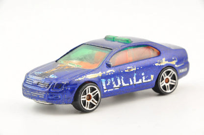 Ford Fusion, Hot Wheels, die cast resoraki, 1:64 – zdjęcie 4