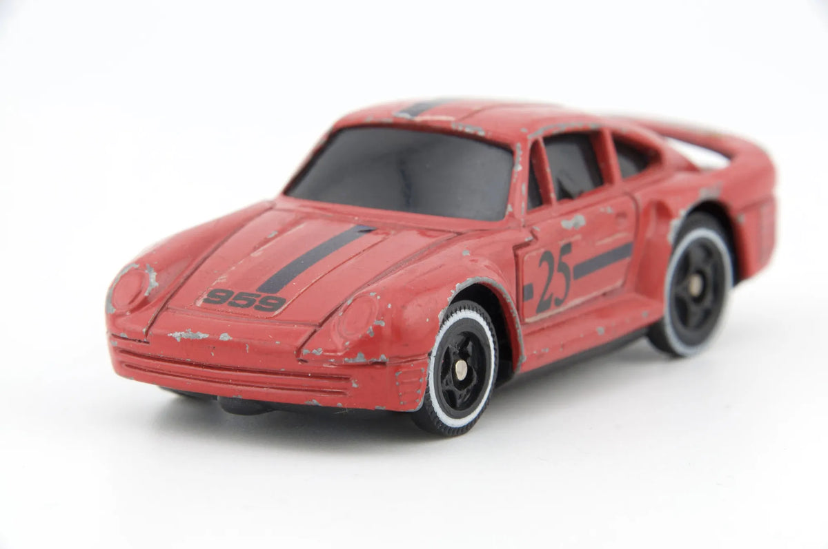 Jak Porsche 959 Czerwony 1:64 – zdjęcie 4