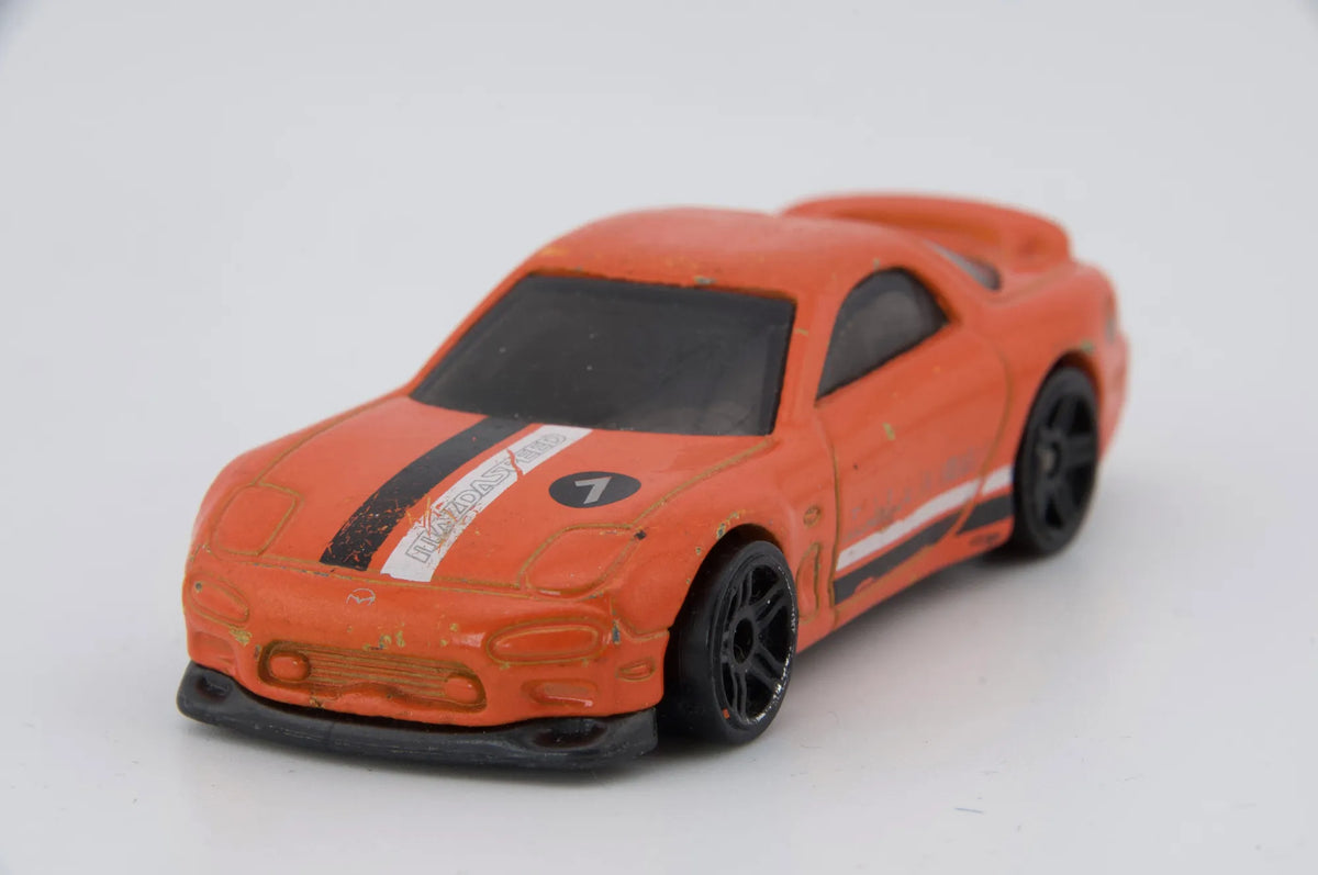 Mazda Rx-7 Hot Wheels Pomarańczowa 1:64 – zdjęcie 4