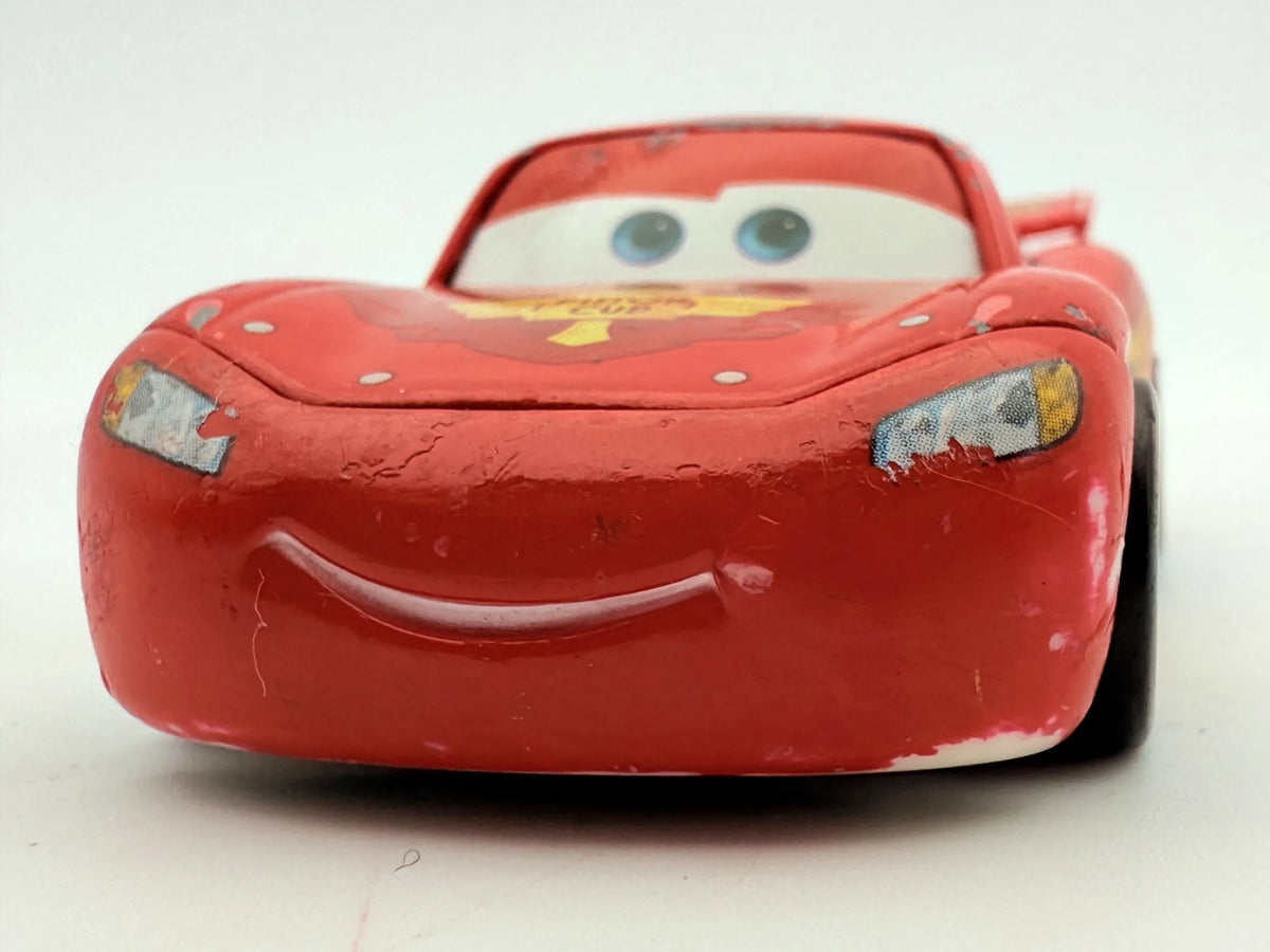 Zygzak Lightining Mcqueen Disney Czerwony 1:64 – zdjęcie 4