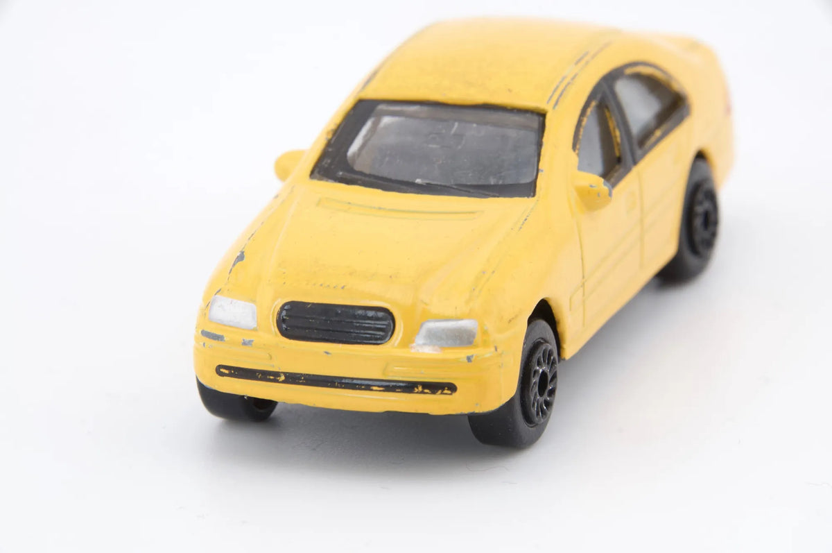 Jak Mercedes Sedan Żółty 1:60 – zdjęcie 4