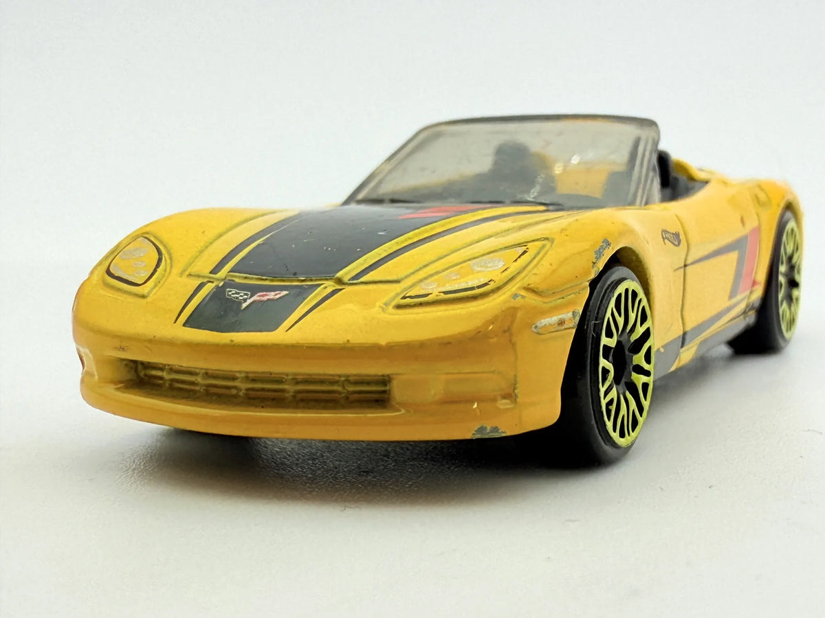 Corvette C6 Hot Wheels Żółty 1:64 – zdjęcie 4