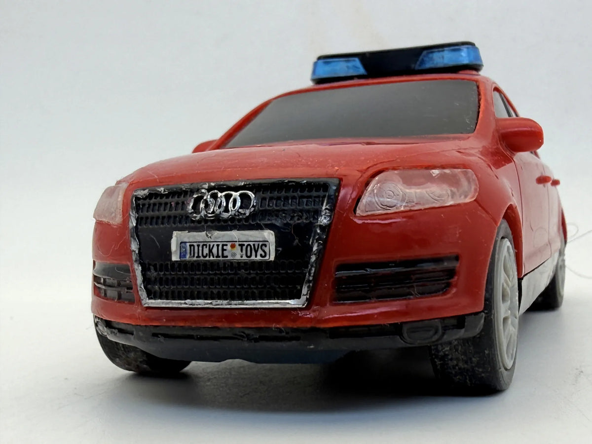 Audi Q8 Fire Dept Light & Sound Straż pożarna '90 Czerwony 1:32 – zdjęcie 4