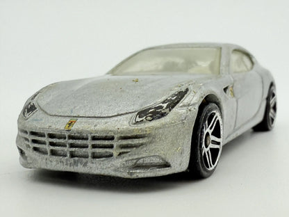 Ferrari FF, Hot Wheels, Resoraki, Die cast 1:64, srebrny – zdjęcie 4