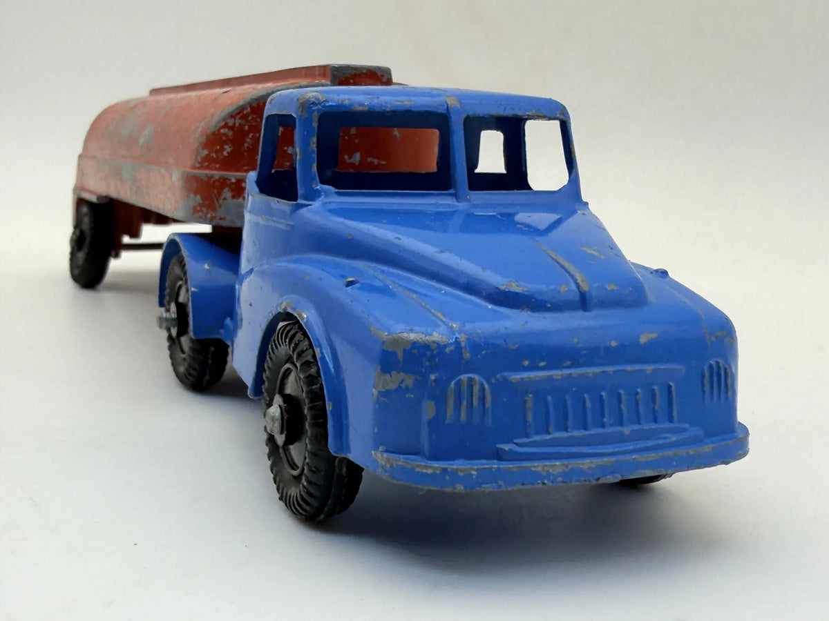 Ciężarówka Cysterna "Fuel Tanker" Lone Star Czerwony 1:55 Made in England – zdjęcie 4