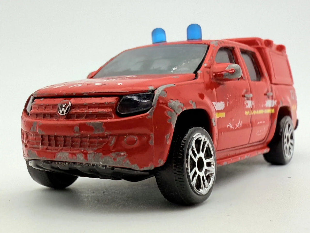 Volkswagen Amarok Czerwony 1:64 – zdjęcie 4