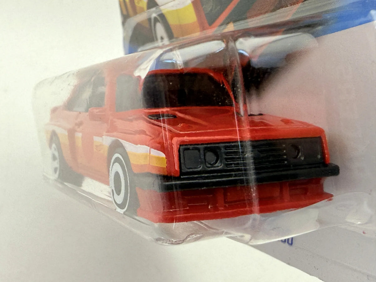 Ford Escort Rs2000 Retro Racers Hot Wheels 2023 Czerwony 1:64 – zdjęcie 4