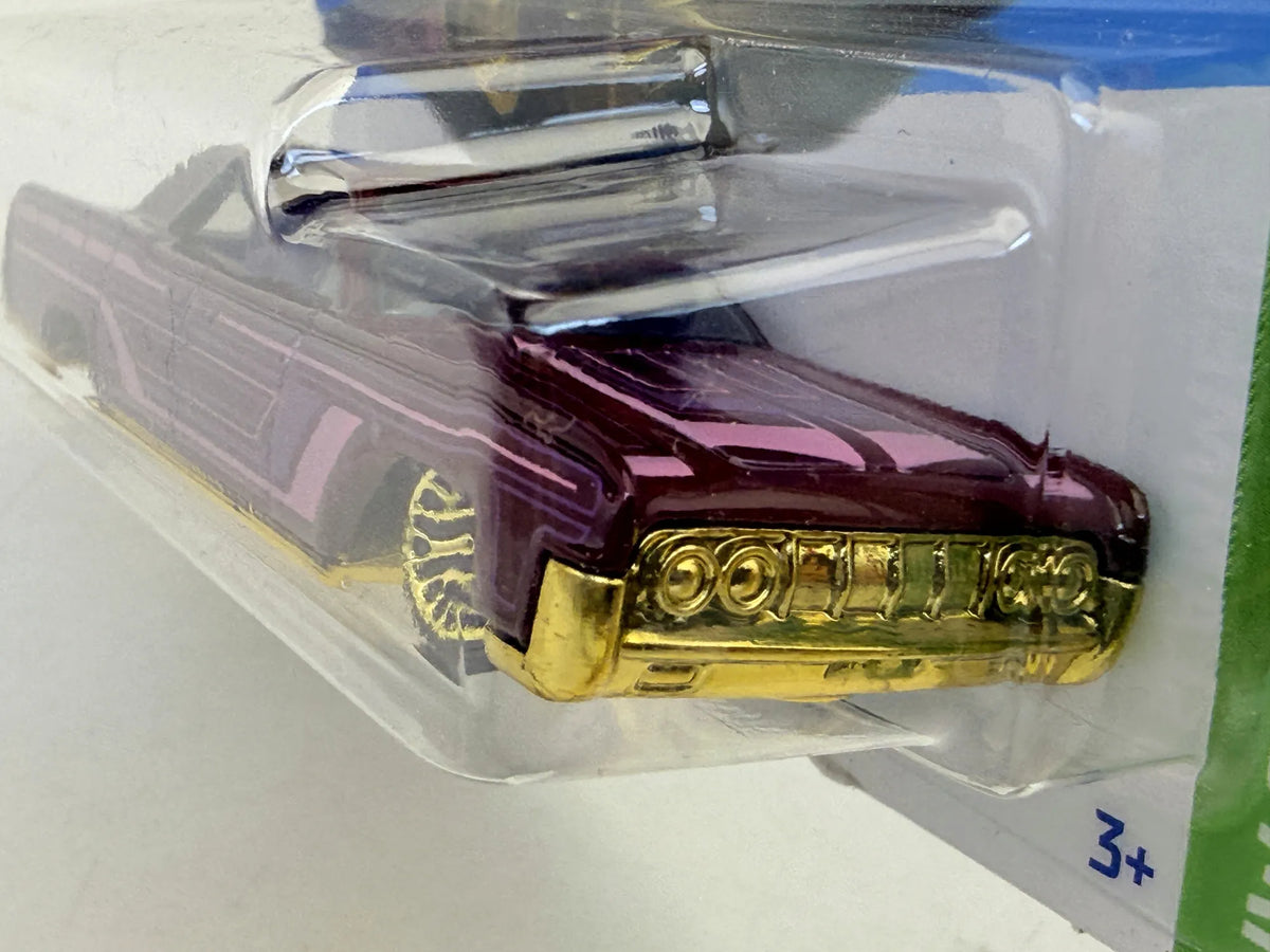 '64 LINCOLN CONTINENTAL HW Slammed Hot Wheels 2023 Fioletowy 1:64 – zdjęcie 4