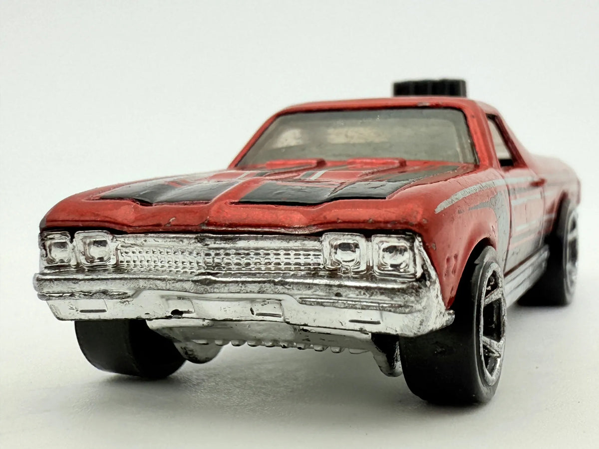 '68 El Camino Hot Wheels Czerwony 1:64 – zdjęcie 4