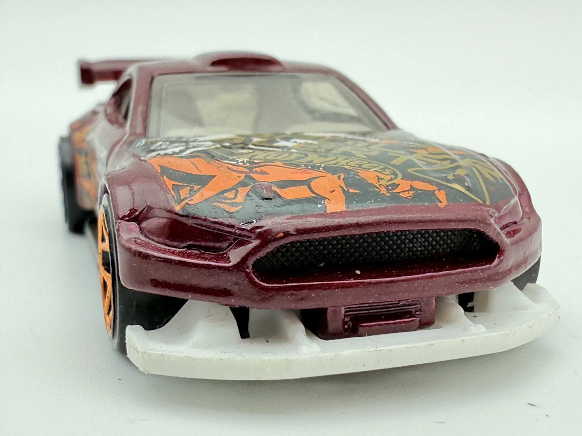CUSTOM '18 FORD MUSTANG GT Hot Wheels 2018 Bordowy 1:64 – zdjęcie 4
