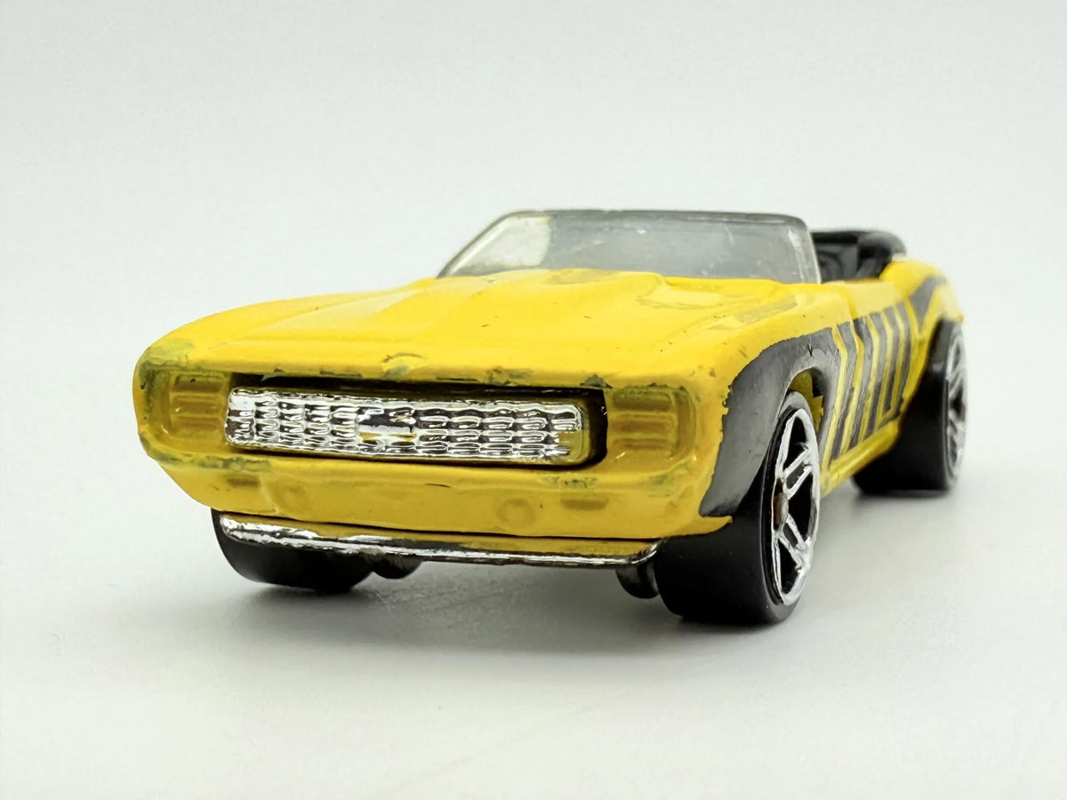 '69 Chevrolet Camaro Cabrio, Hot Wheels, Die cast, Resoraki, Żółty, 1:64 – zdjęcie 4