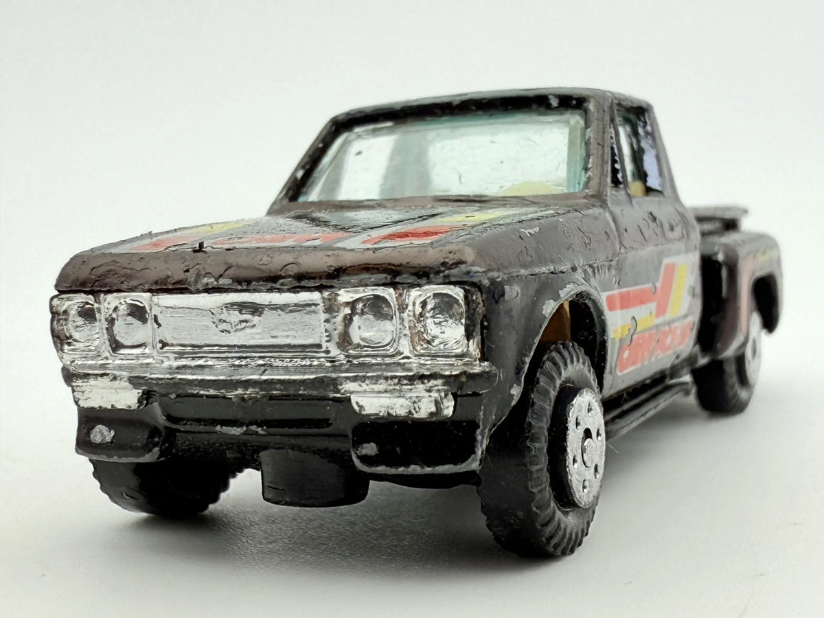 Chevy Pickup Yatming Brązowy 1:64 – zdjęcie 4