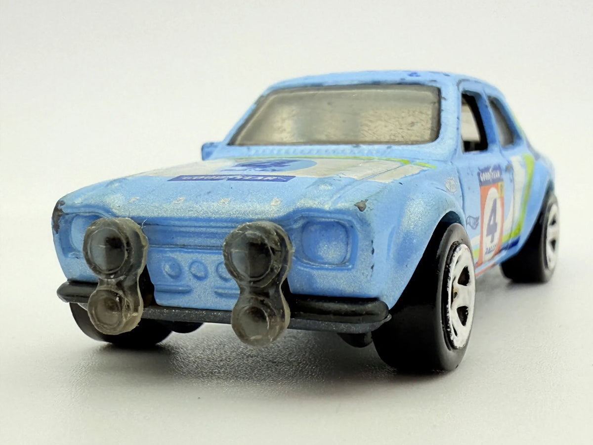 Ford Escort Rs1600 Hot Wheels Błękitny 1:64 – zdjęcie 4