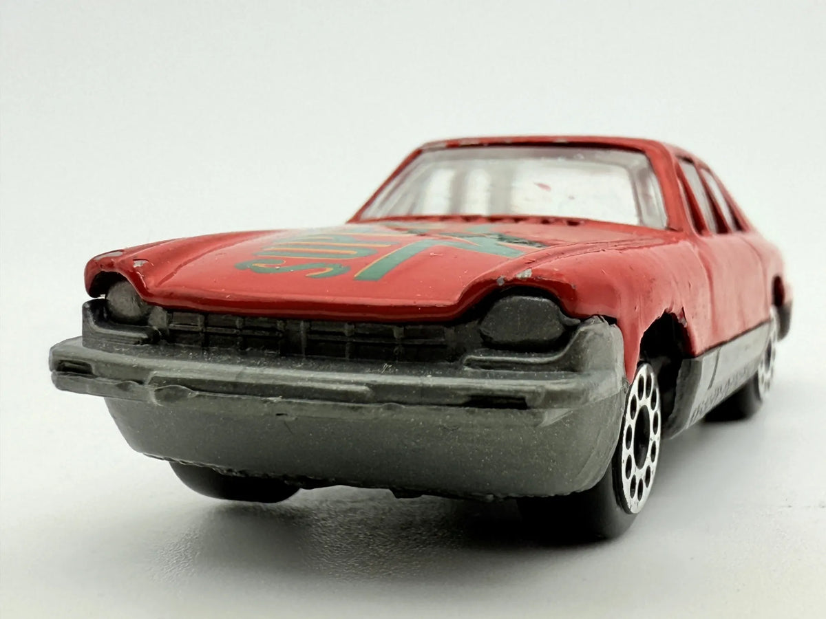 Sedan Czerwony 1:60 – zdjęcie 4