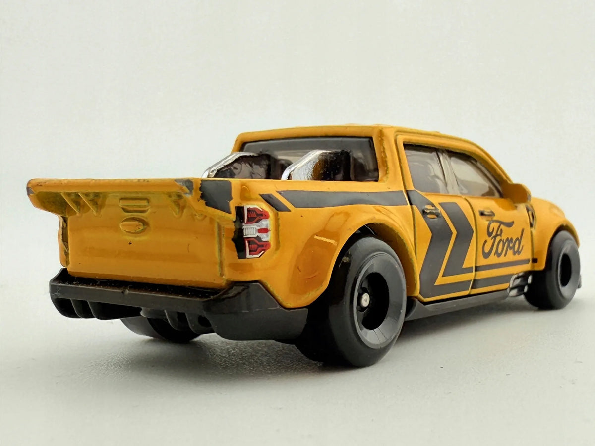 FORD MAVERICK CUSTOM, Hot Wheels, Resoraki, Die cast Hry78, Żółty, 1:64 – zdjęcie 5