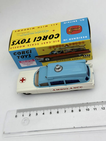 SUPERIOR AMBULANCE ON CADILLAC CHASSIS Corgi Biały 1:43 – zdjęcie 5