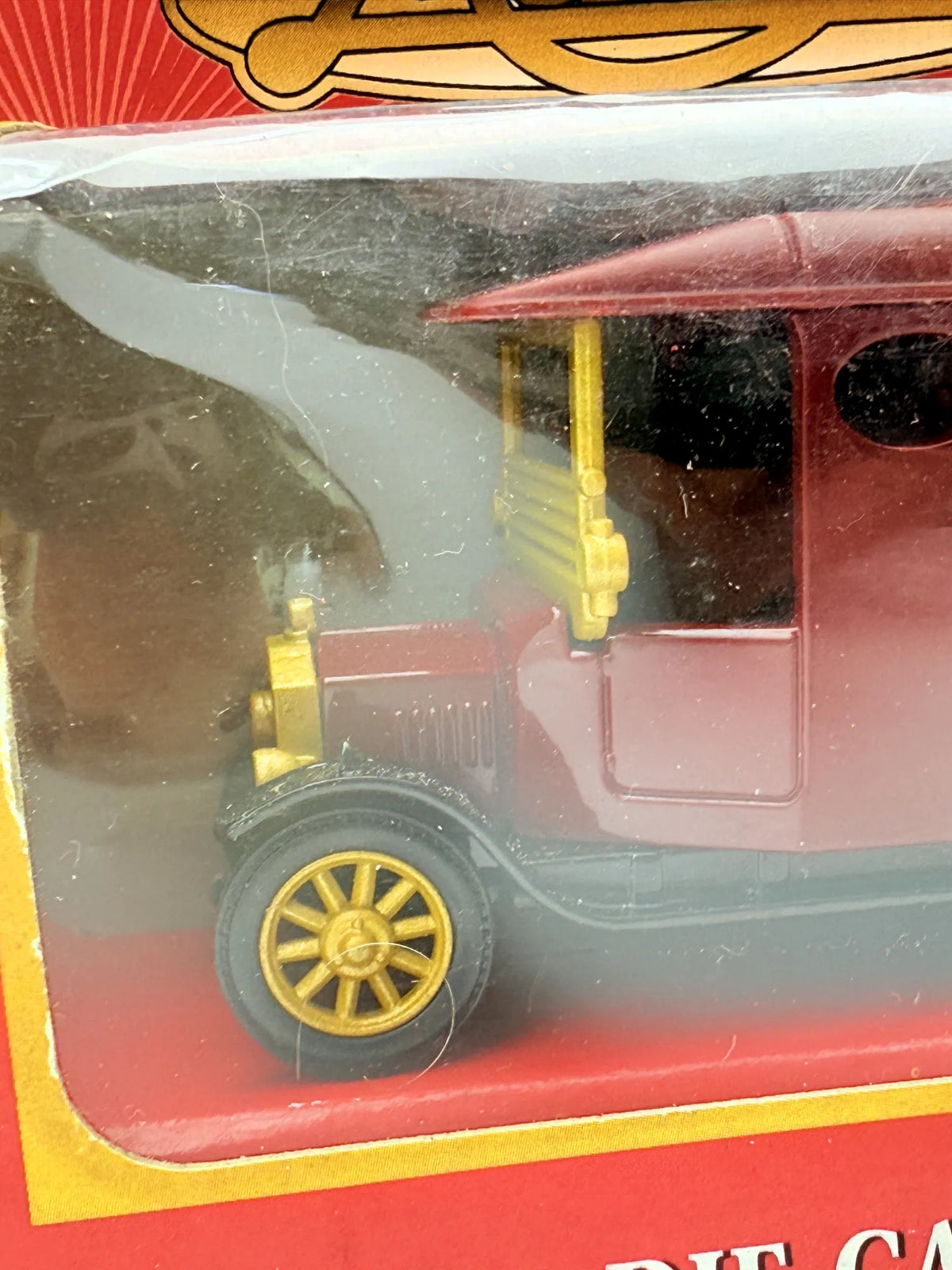 Motor Memory Car Spring Series Corgi Bordowy 1:43 – zdjęcie 5