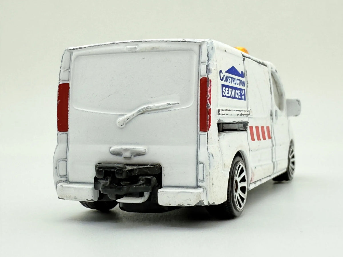 RENAULT TRAFIC, Karetka, Majorette, Resoraki, Die cast REF:239B, Biały 1:64 – zdjęcie 5