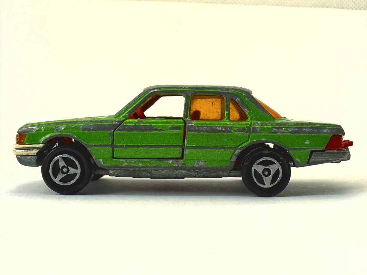 MERCEDES 450 SE, Majorette, Made in France, Die cast No. 209, Zielony, 1:60 – zdjęcie 5