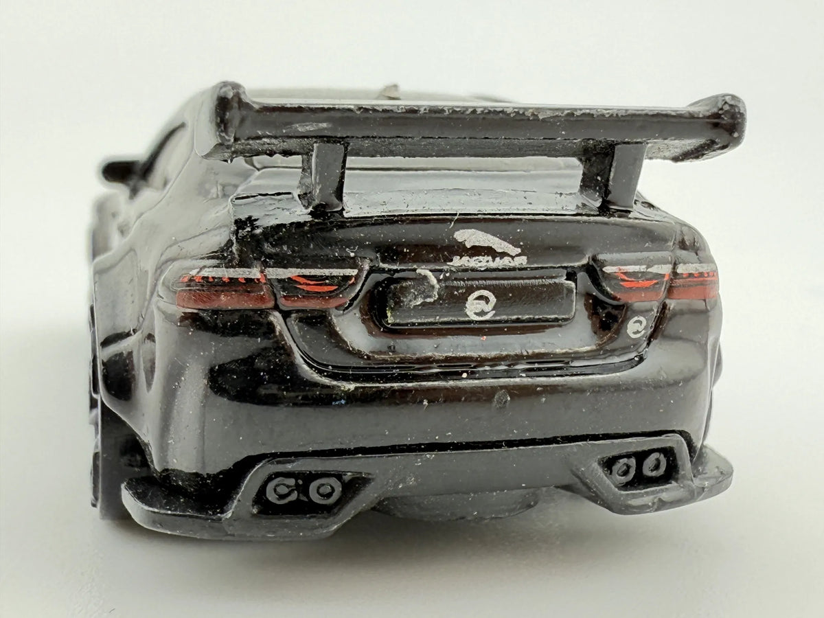 JAGUAR XE SV PROJECT 8, Hot Wheels 2018, Die cast FY840, Czarny, 1:64 – zdjęcie 5