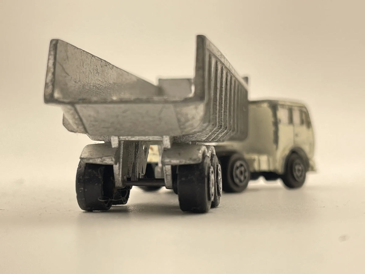 MERCEDES 2232, Majorette, Made in France, Die cast No.314, Biały, 1:100 – zdjęcie 5