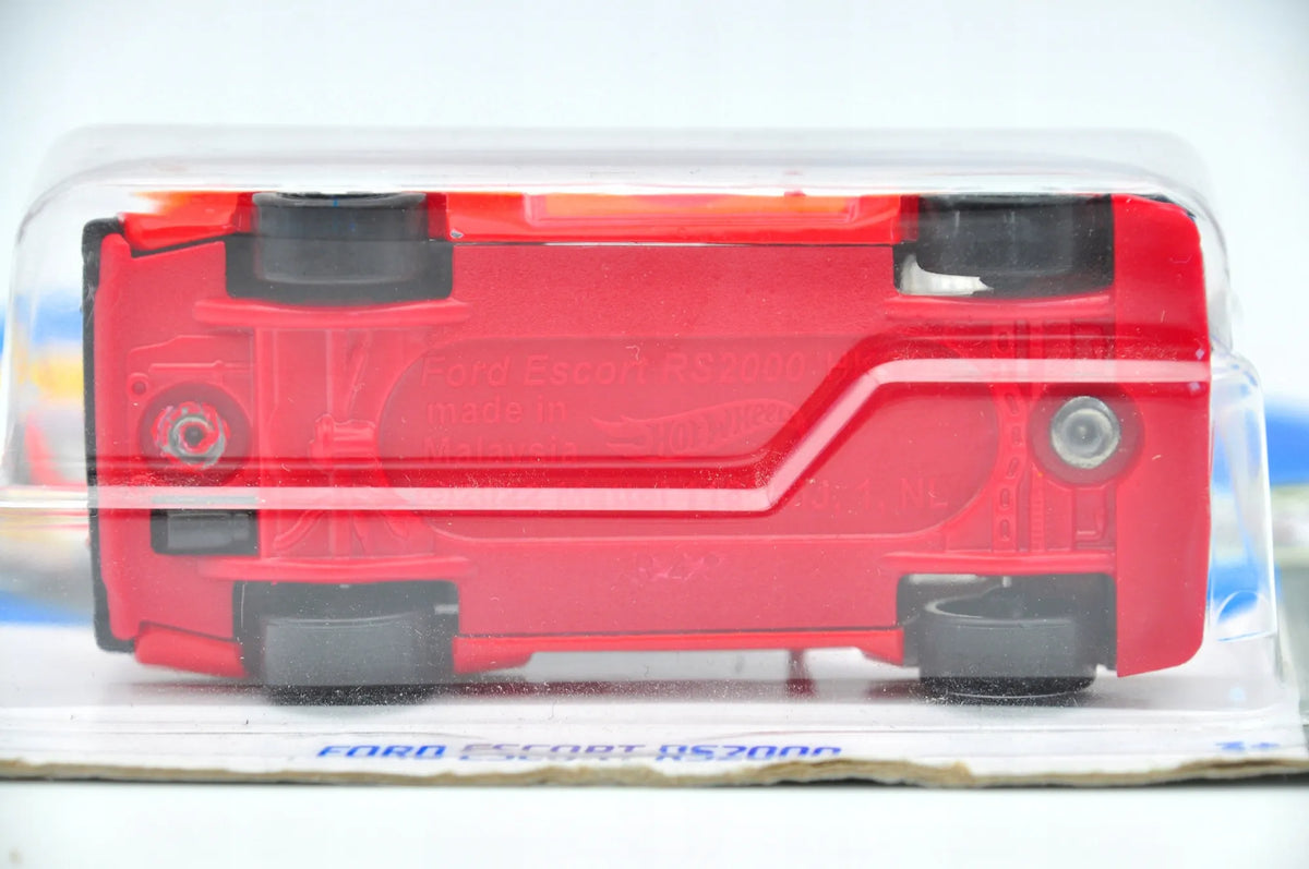 FORD ESCORT RS2000 Hot Wheels 2023 Czerwony 1:64 – zdjęcie 5