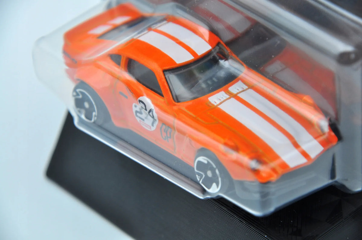 Custom Datsun 240Z Vintage Racing Club Hot Wheels 2023 Pomarań. 1:64 Silver – zdjęcie 5