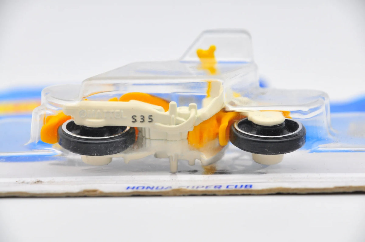 HONDA SUPER CUB Hot Wheels 2023 Żółty 1:64 – zdjęcie 5