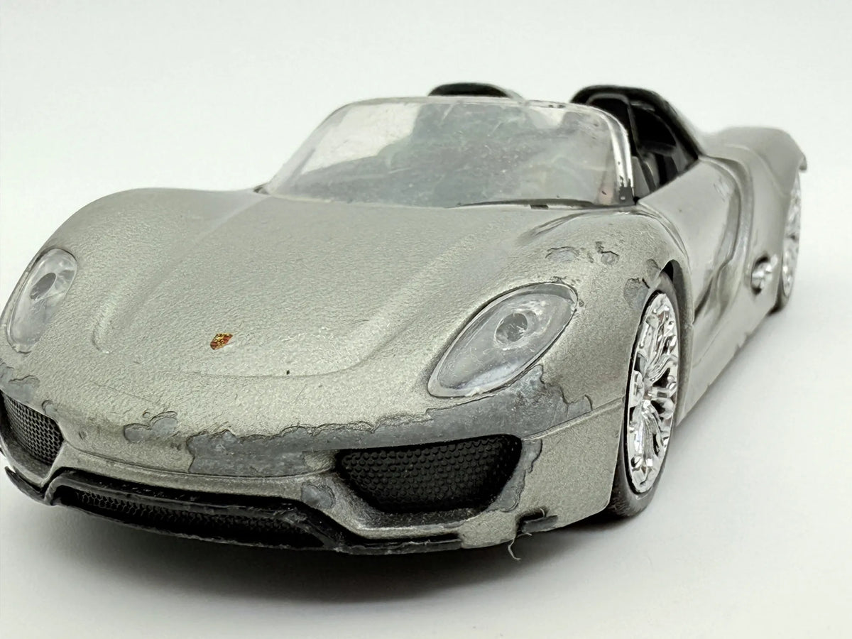 Porsche 918 Spyder Welly Srebrny 1:43 – zdjęcie 5