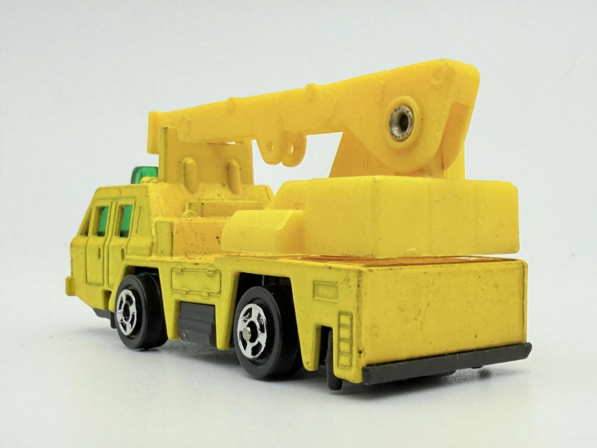 Dźwig Nissan Diesel Crane Truck, (Tomica?), Resoraki, die cast, 1:87, żółty – zdjęcie 5