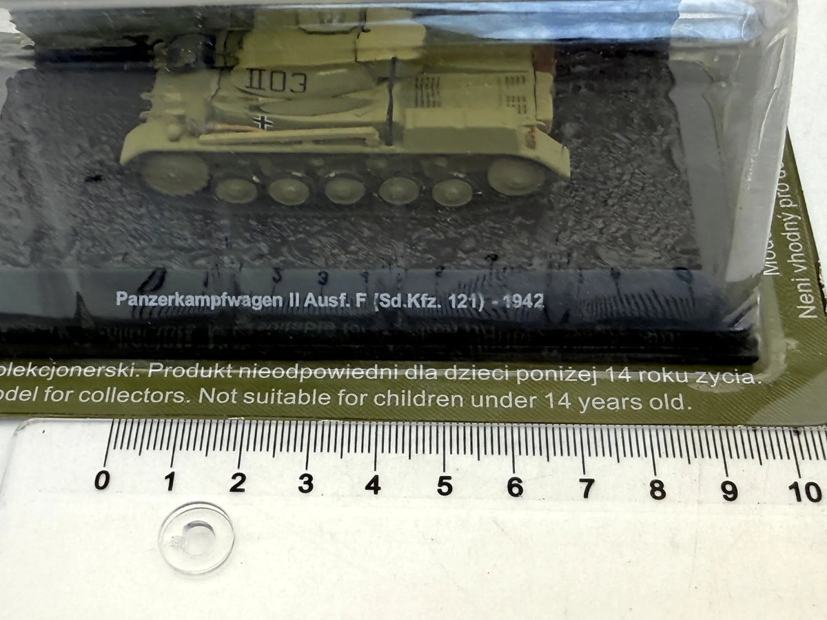 Czołg Panzerkampfwagen Ii Ausf. F Sd.Kfz. 121 - 1942 AmerCom Oliwkowy 1:72 – zdjęcie 5