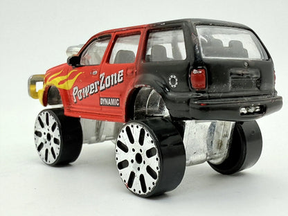 Ford Explorer Czerwono-Czarna 1:64 – zdjęcie 5