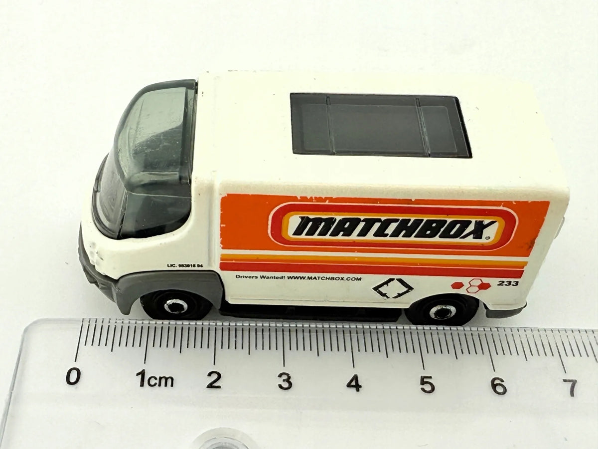 Electric Van Matchbox 2017 Biały 1:64 – zdjęcie 5