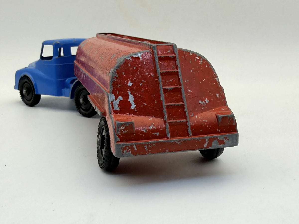 Ciężarówka Cysterna "Fuel Tanker" Lone Star Czerwony 1:55 Made in England – zdjęcie 5