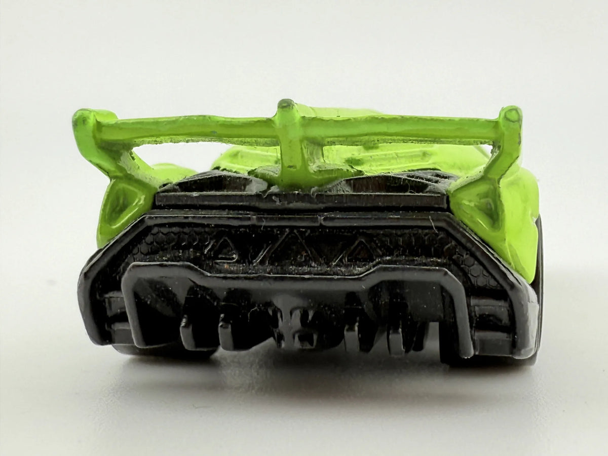 LAMBORGHINI VENENO, Hot Wheels 2013, Die cast J53, Zielony, 1:64, Resoraki – zdjęcie 5