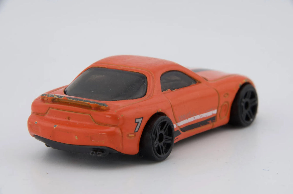 Mazda Rx-7 Hot Wheels Pomarańczowa 1:64 – zdjęcie 5