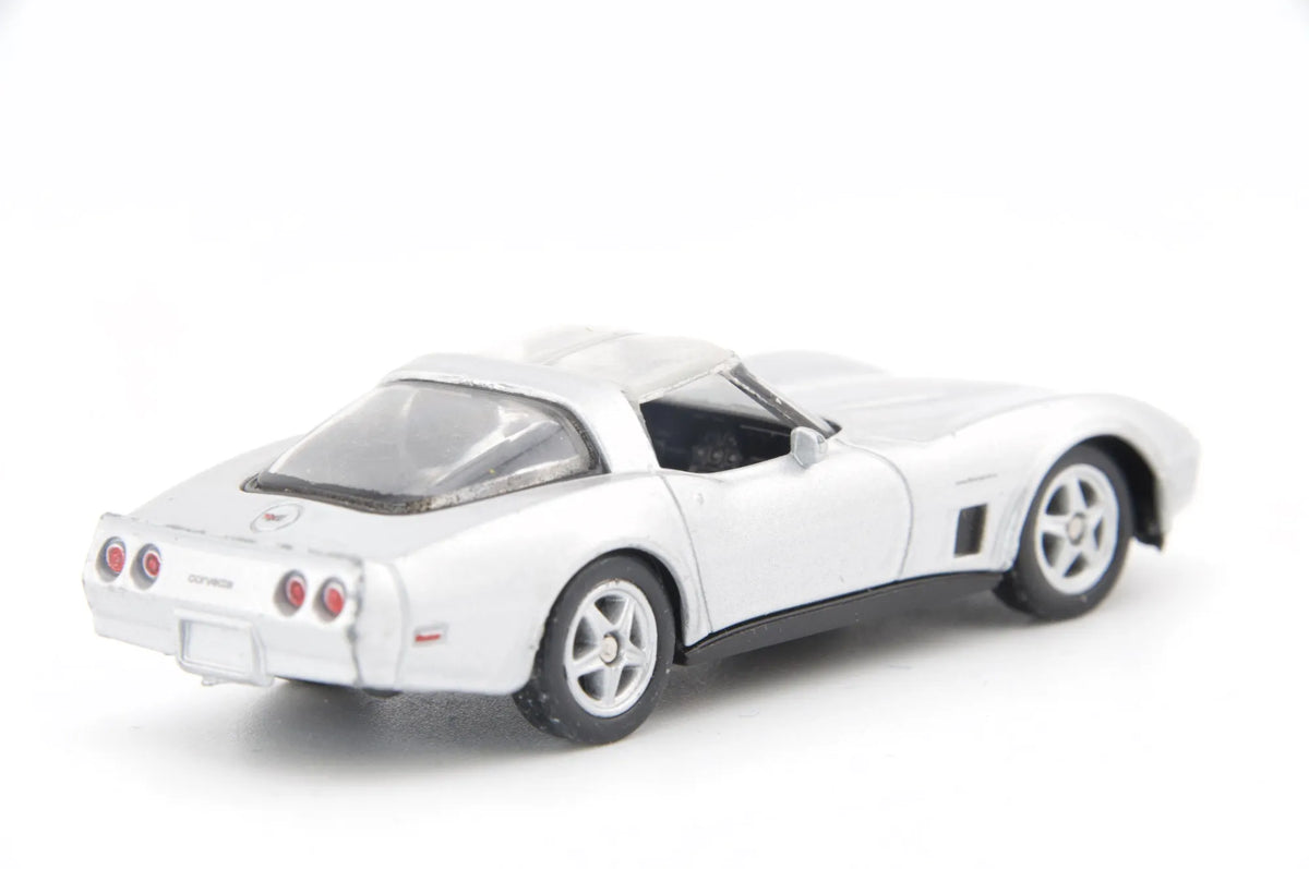 1982 Chevrolet Corvette Welly Srebrna 1:60 – zdjęcie 5