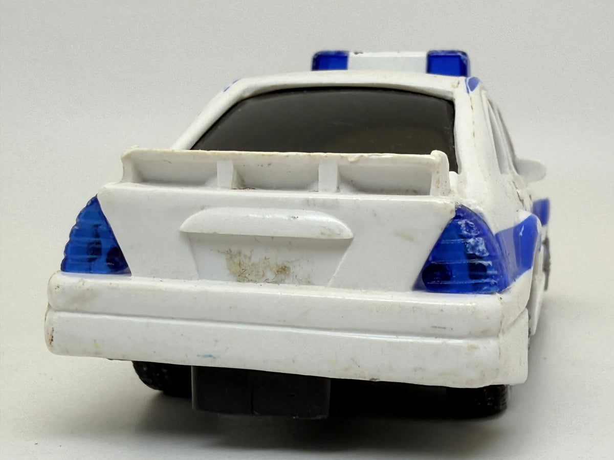Jak Mercedes-Benz Police ok 2005 Biały 1:32 Sedan Policja Vintage Model – zdjęcie 5