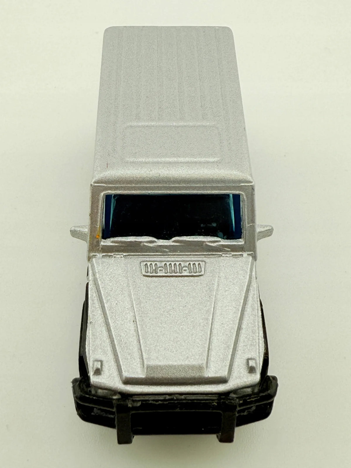 Mercedes-Benz G-Class Matchbox 2017 Srebrny 1:64 – zdjęcie 5