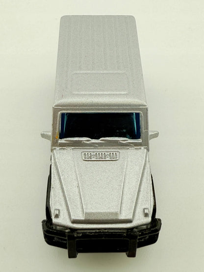 Mercedes-Benz G-Class Matchbox 2017 Srebrny 1:64 – zdjęcie 5