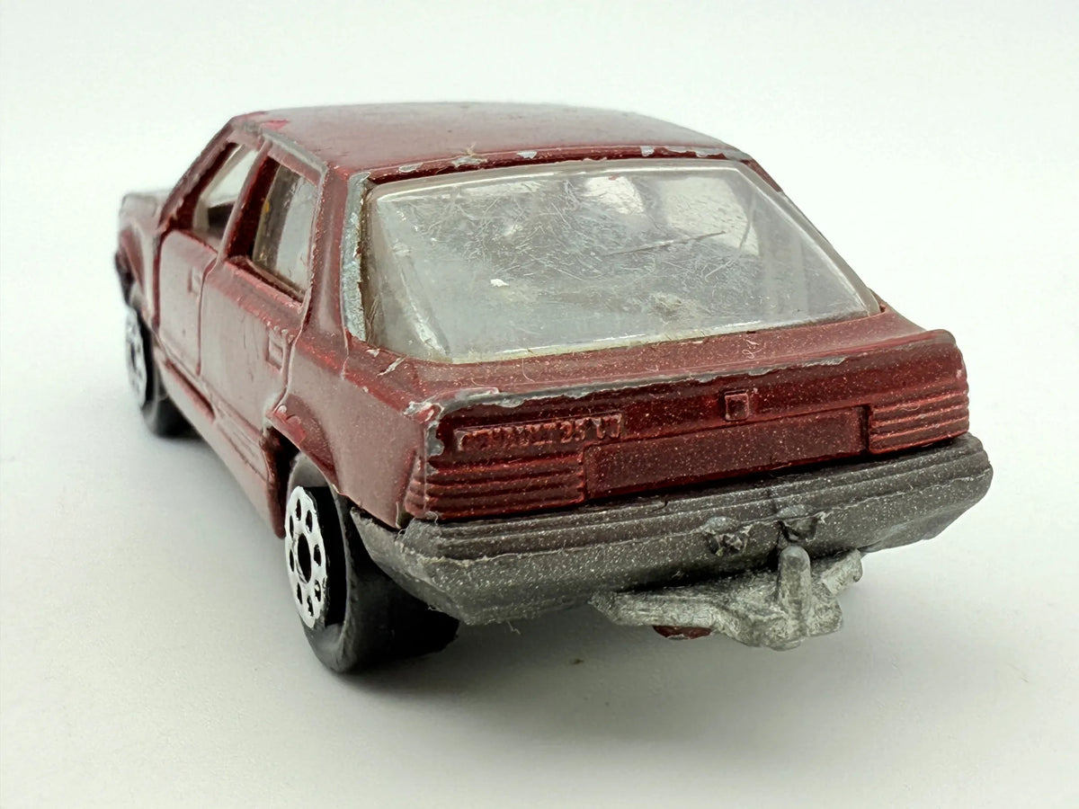 Renault 25 Majorette Czerwony 1:64 Made in Francja – zdjęcie 5