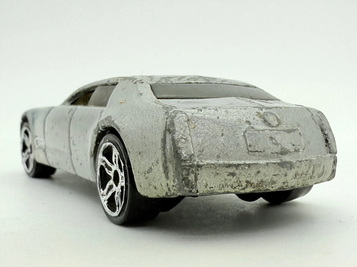 Cadillac V-16 Hot Wheels Srebrny 1:64 – zdjęcie 5