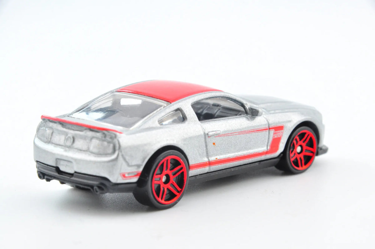 '12 Ford Mustang Boss Laguna Seca, Hot Wheels 2011, Die cast, Srebrny, 1:64 – zdjęcie 5