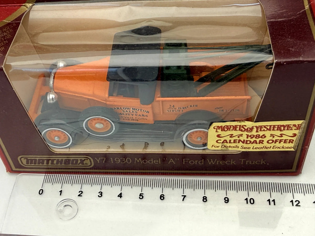 Y7 1930 MODEL A FORD WRECK TRUCK Matchbox 1984 Orange 1:43 Made in England – zdjęcie 5