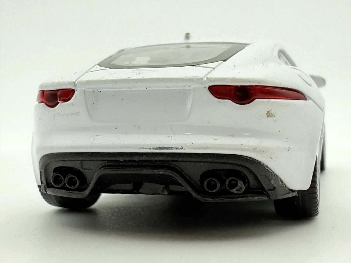Jaguar F-Type Coupe Welly Biały 1:60 – zdjęcie 5