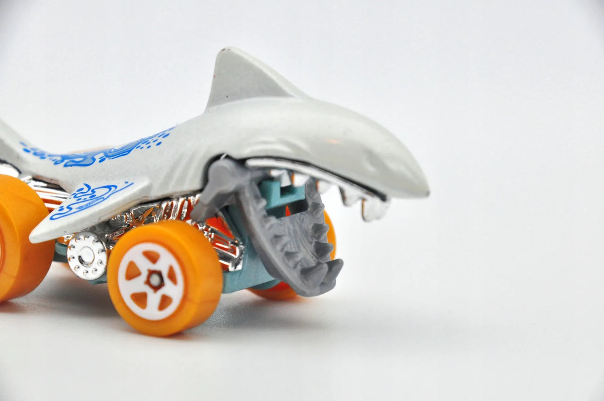 SHARKRUISER, Hot Wheels 2011, Die cast DHP30, Biały, 1:64, Resoraki – zdjęcie 5