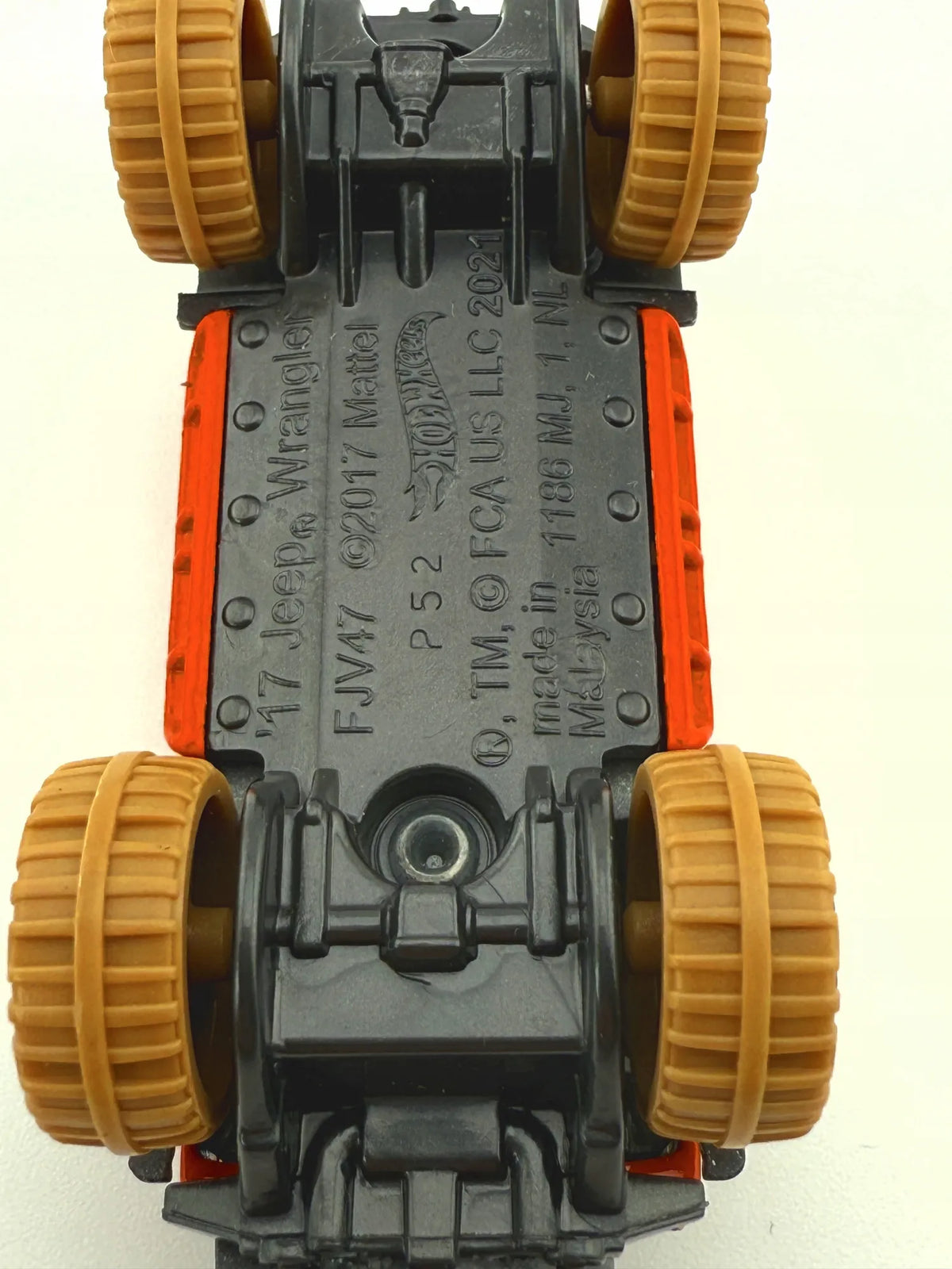 Jeep Wrangler Hot Wheels 2017 Pomarańczowy 1:64 – zdjęcie 5