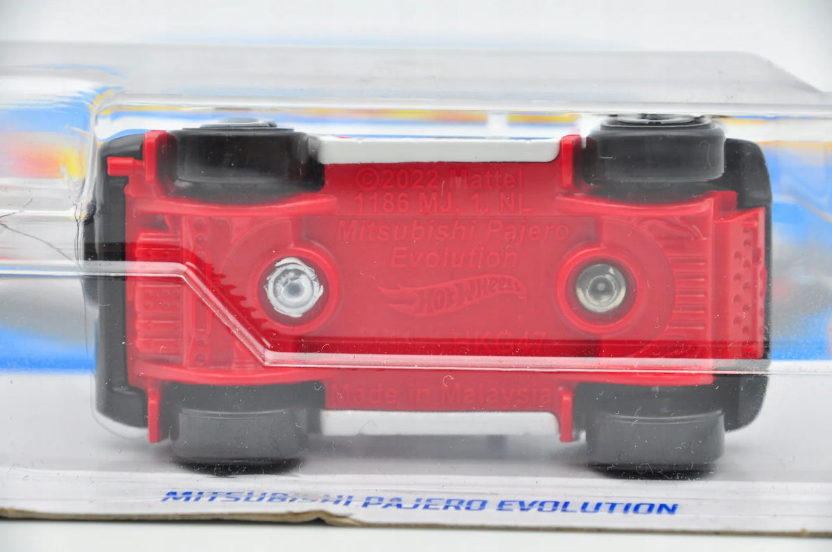 Mitsubishi Pajero Evolution Hot Wheels 2021 Biały 1:64 – zdjęcie 5