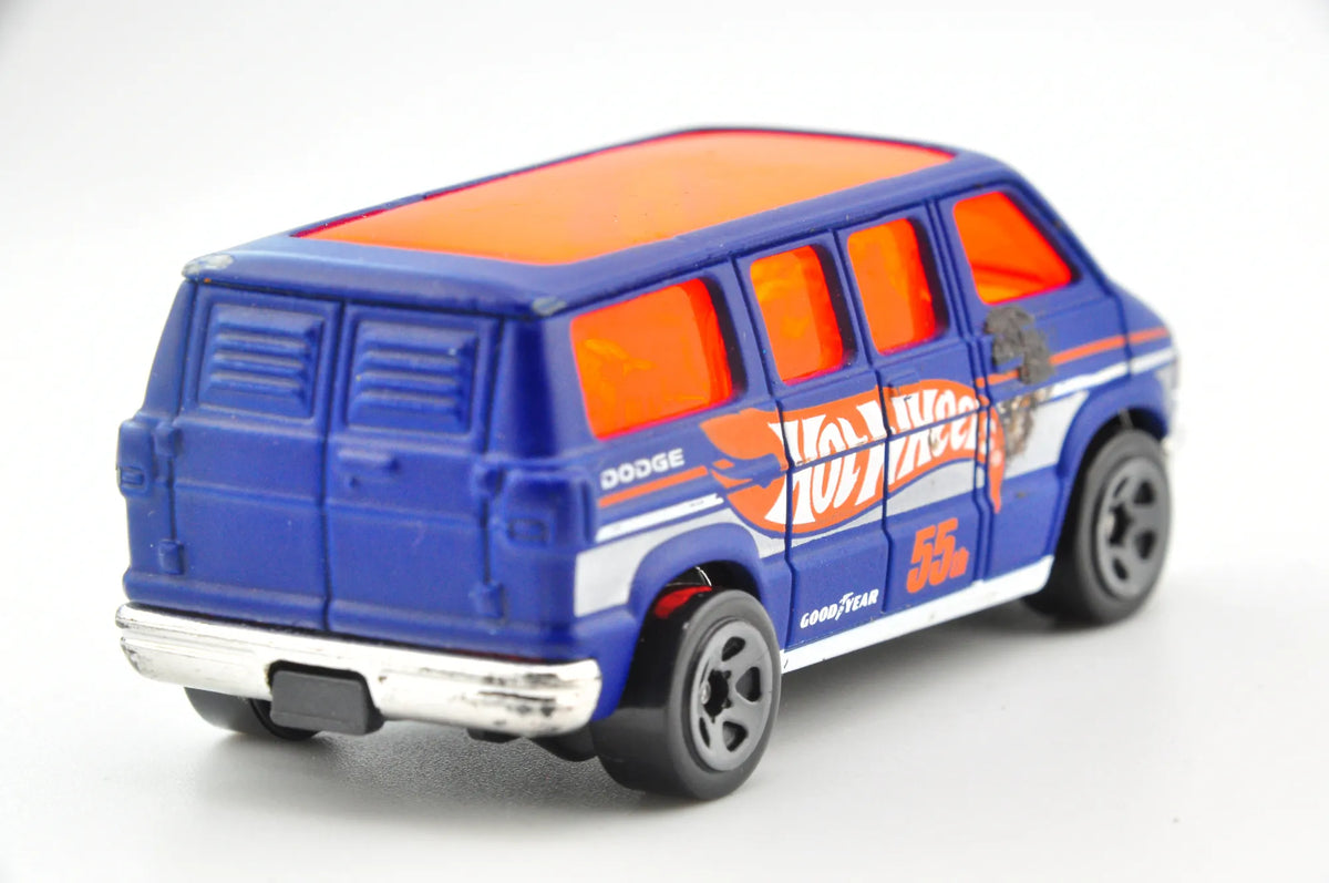 Dodge Van, Hot Wheels, die cast resoraki, 1:64 – zdjęcie 5