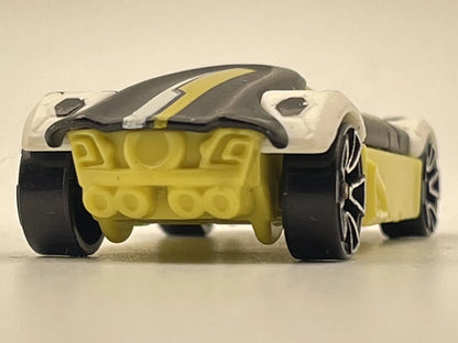 MR11 - Marco Reusa, Futbol Hot Wheels, Die cast BDD12, Czarno-Żółty, 1:64 – zdjęcie 5